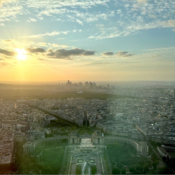 Meet your Posher, Cindy - Picture 1 of 1